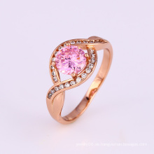 Xuping Elegantes spezielles Design Pink Cubic Zircon Verlobungsring